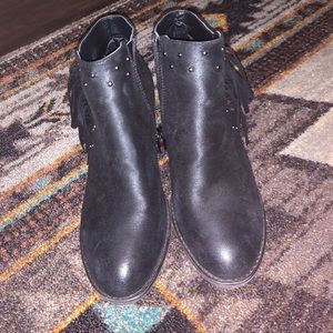 Black fringe booties